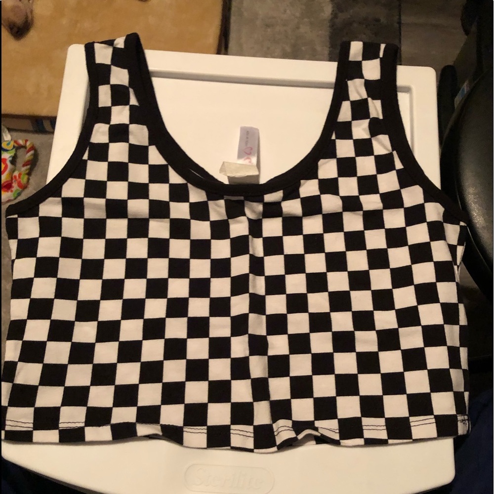 Black and white crop top